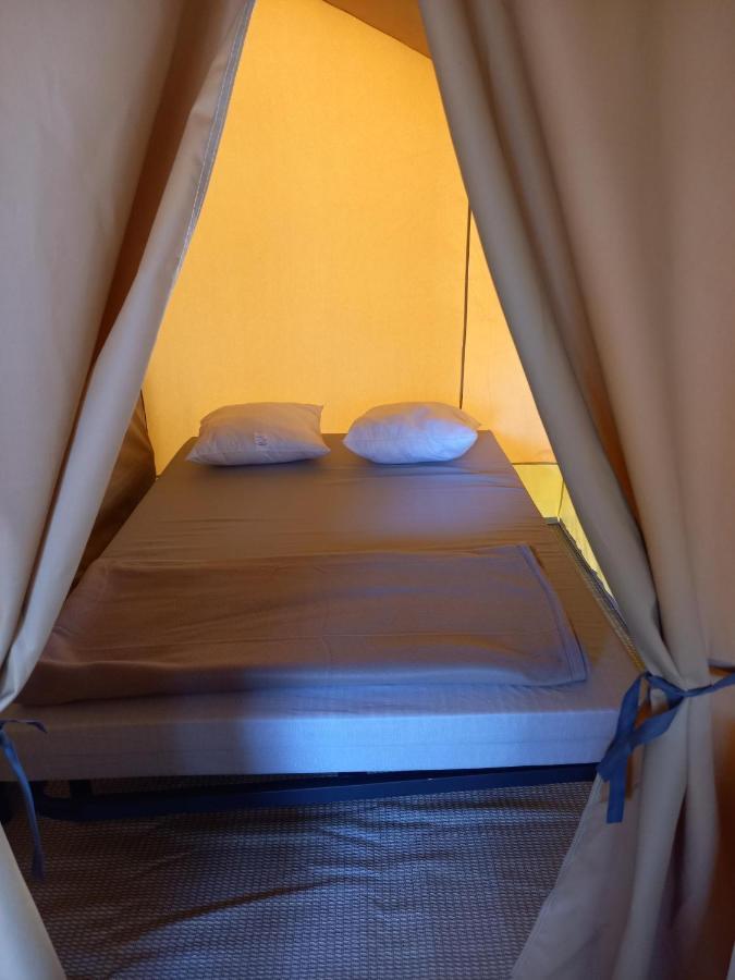Camping Onlycamp Les Pins Nancay Buitenkant foto