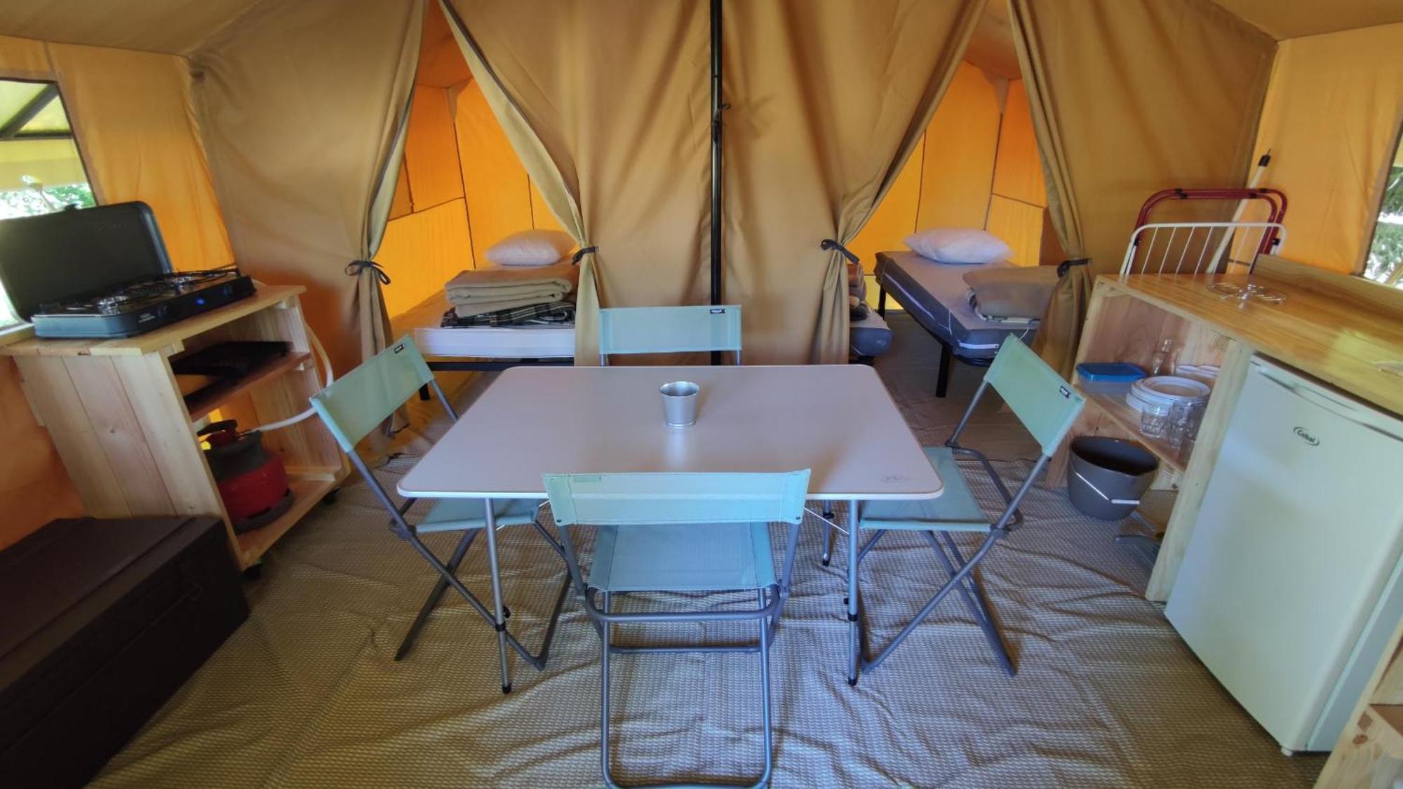 Camping Onlycamp Les Pins Nancay Buitenkant foto
